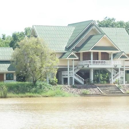 Rai Fhun Pen Jing Nakhonratchasima Exterior foto